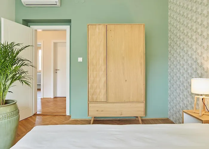 Breza アパート リュブリャナ